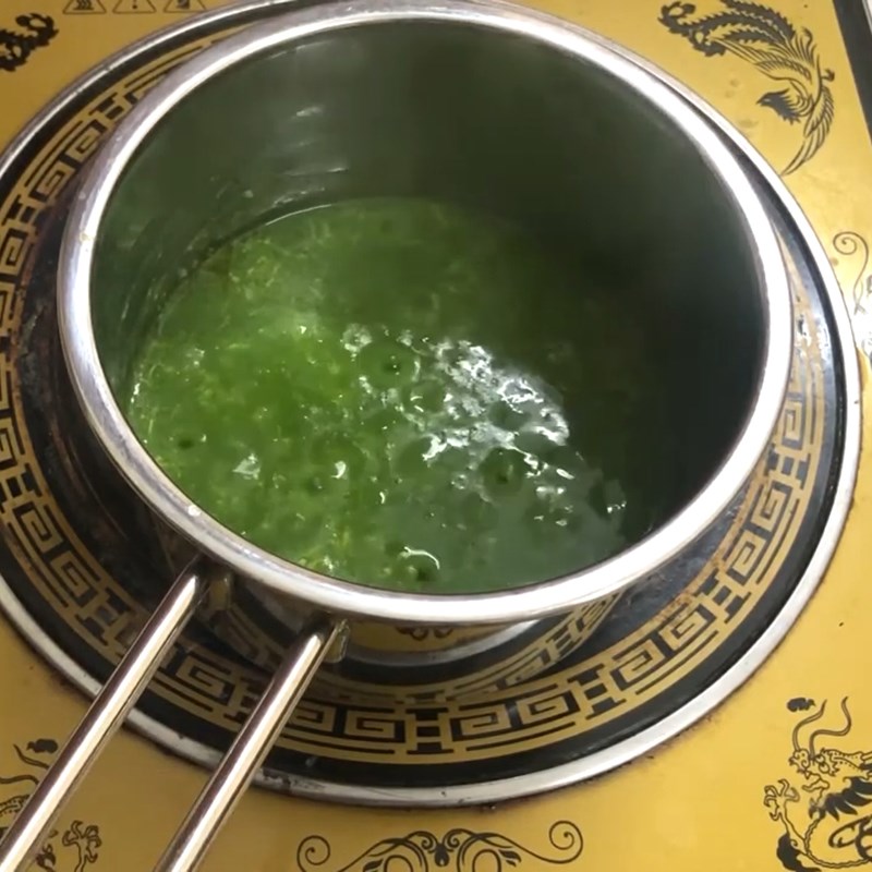 Bước 3 Nấu cháo Cháo cá hồi rau mồng tơi khoai lang