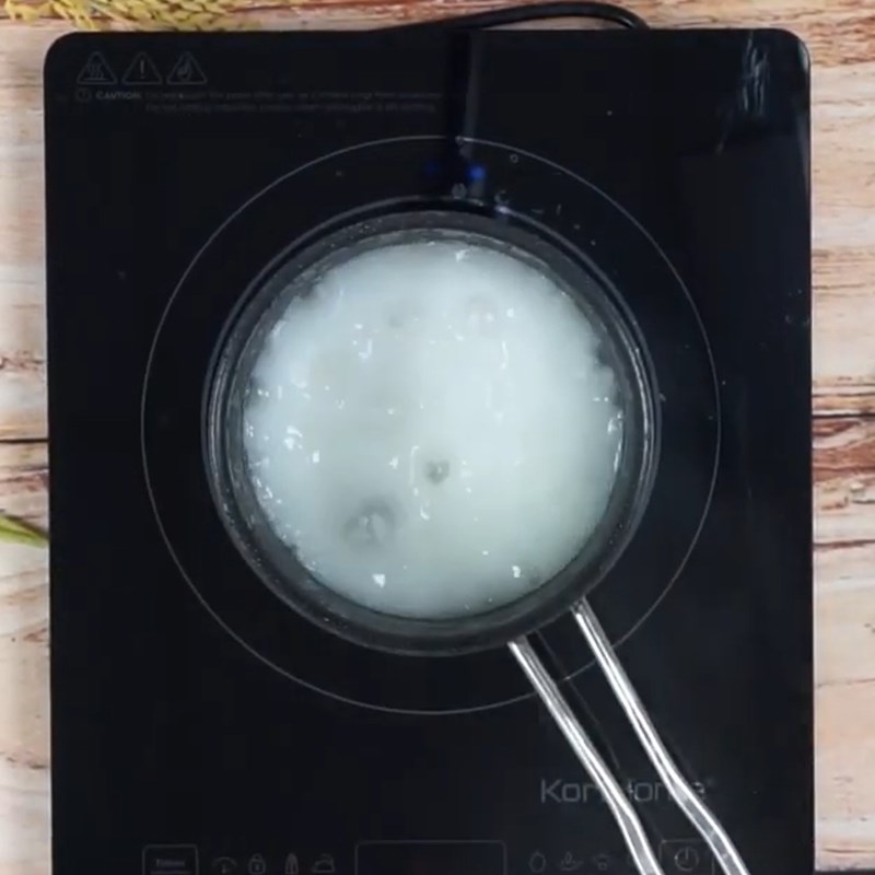 Bước 2 Nấu cháo Cháo tôm rau mồng tơi