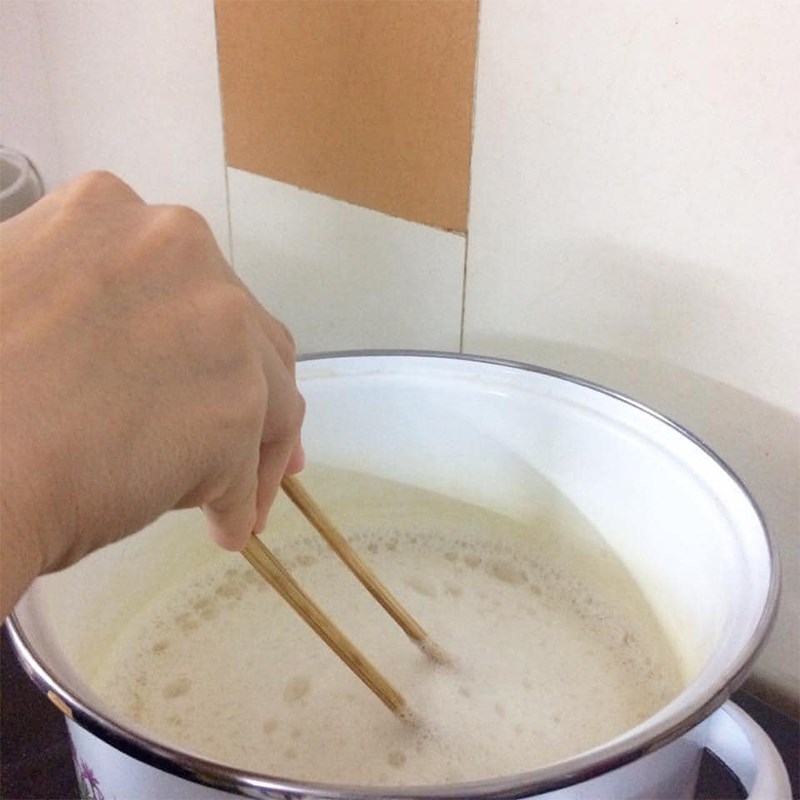 Bước 3 Nấu đậu nành và đổ khuôn Tàu hủ bằng bột rau câu bằng hạt đậu nành xay