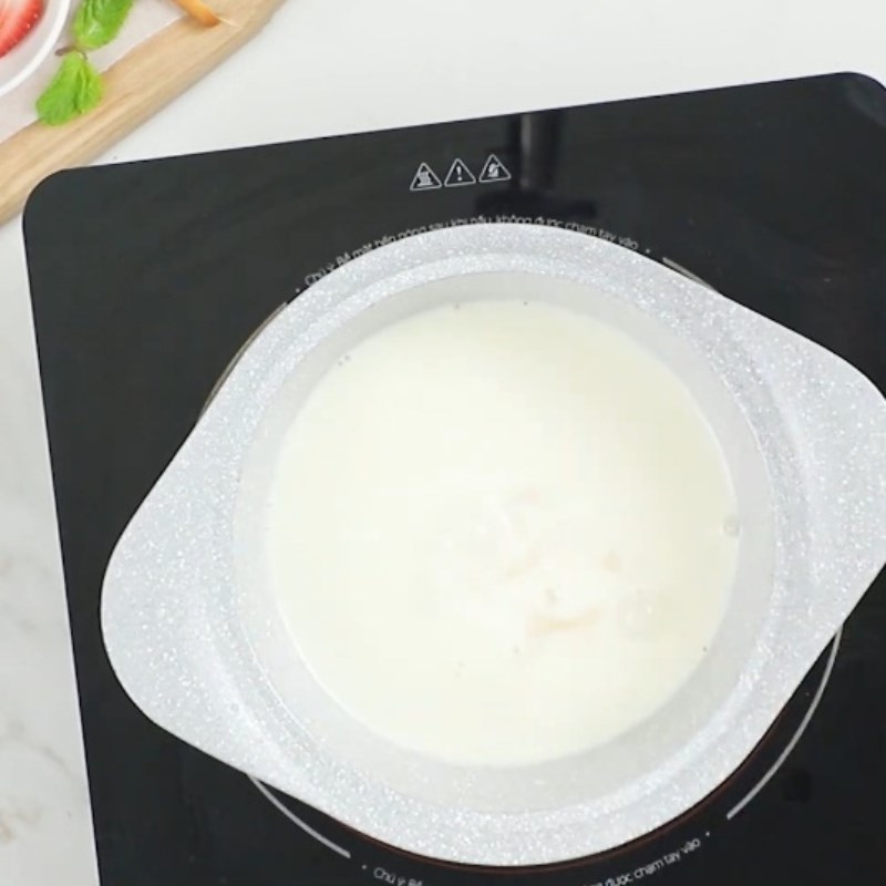 Bước 2 Nấu hỗn hợp panna cotta Panna cotta thạch trái cây