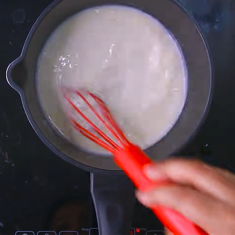 Bước 3 Nấu hỗn hợp sữa Pudding oreo