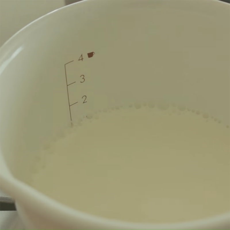 Bước 1 Nấu hỗn hợp sữa Panna cotta thạch soda đào