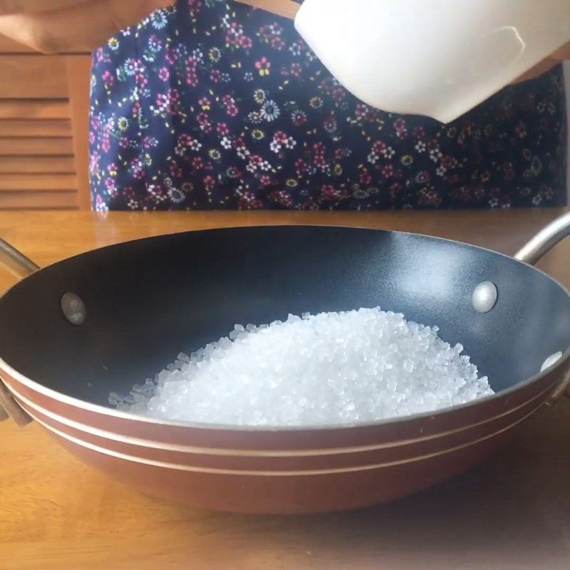Bước 3 Nấu kẹo Kẹo gừng húng quất mật ong