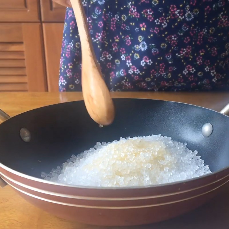 Bước 3 Nấu kẹo Kẹo gừng húng quất mật ong