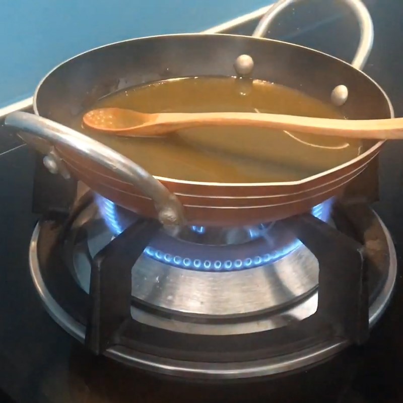 Bước 3 Nấu kẹo Kẹo gừng húng quất mật ong