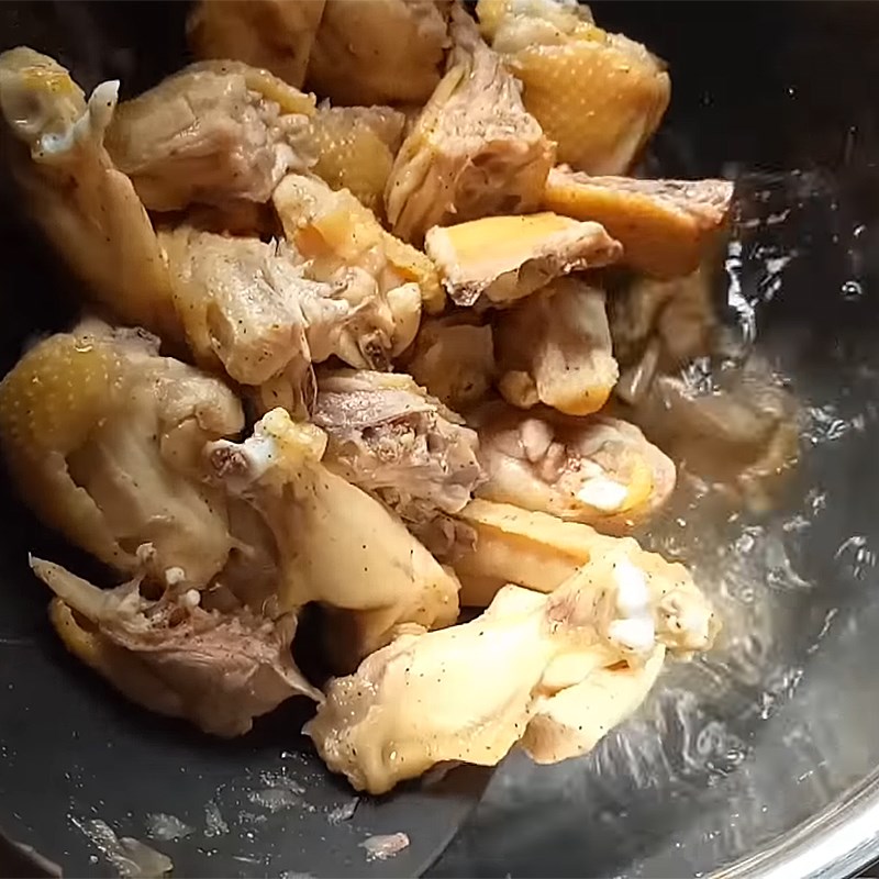 Bước 4 Nấu lẩu Lẩu gà hầm đu đủ
