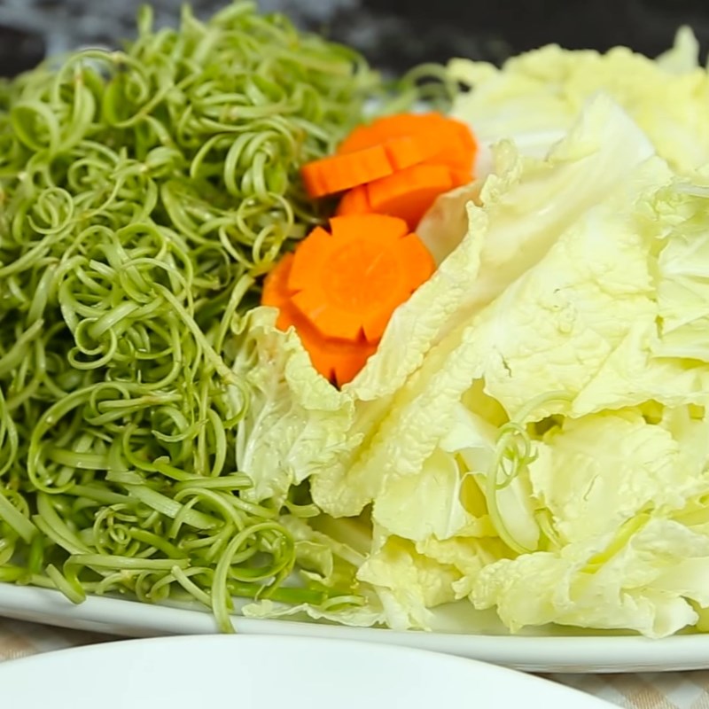 Bước 3 Nấu lẩu tôm chua cay Lẩu tôm chua cay