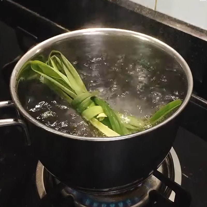 Bước 5 Nấu nước chè Bánh trôi chay đậu xanh