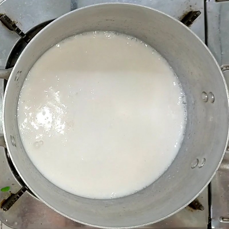 Bước 4 Nấu nước cốt Chè bưởi cốm lá dứa