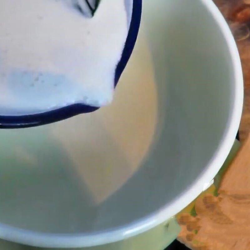 Bước 2 Nấu pudding cốt dừa Pudding trái dừa