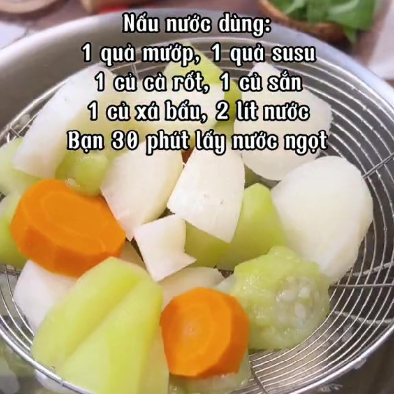 Bước 3 Nấu nước dùng Lầu nấm lá é