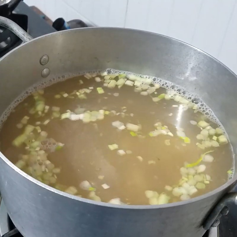 Bước 6 Nấu nước dùng Bánh canh bí đỏ