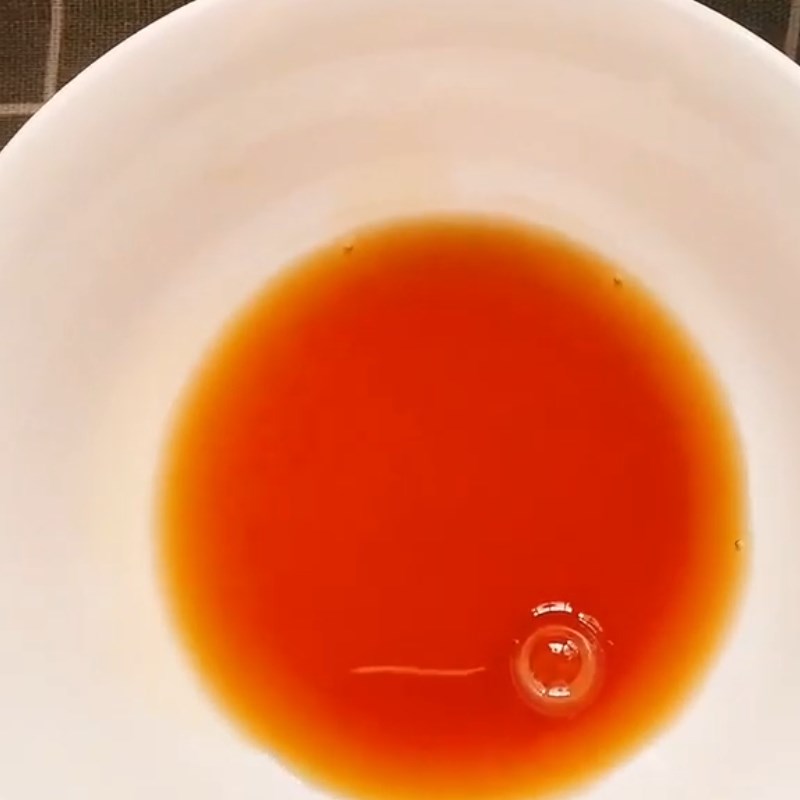 Bước 2 Nấu sốt Vây cá hồi nướng mắm tỏi