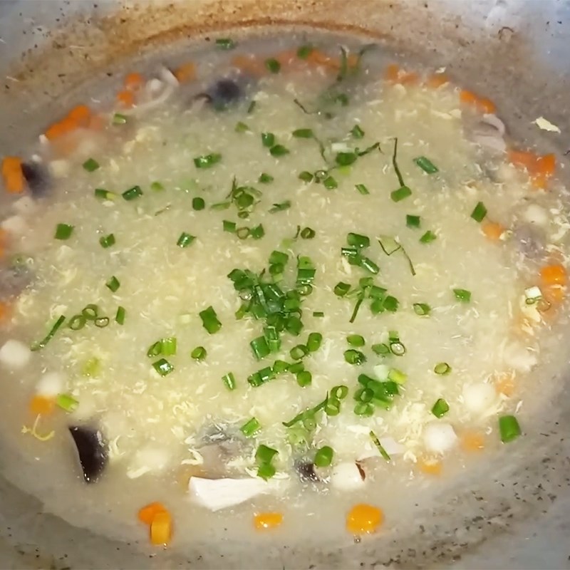 Bước 3 Nấu súp Súp gà hạt sen