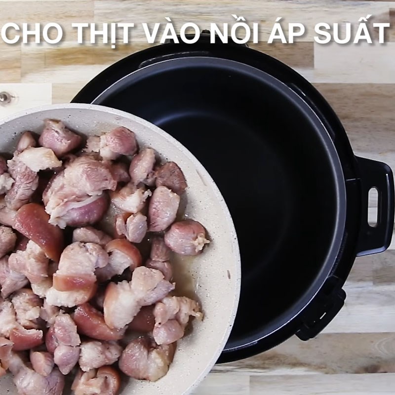 Bước 4 Nấu thịt chân giò Thịt đông chân giò