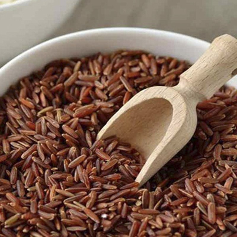 Bước 1 Ngâm gạo Cơm gạo lứt bằng nồi thường