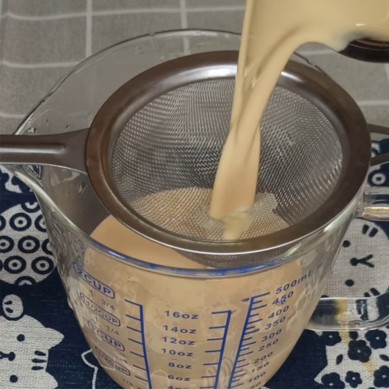 Bước 3 Ngâm gelatin và đun hỗn hợp sữa lần 2 Panna cotta dừa caramel