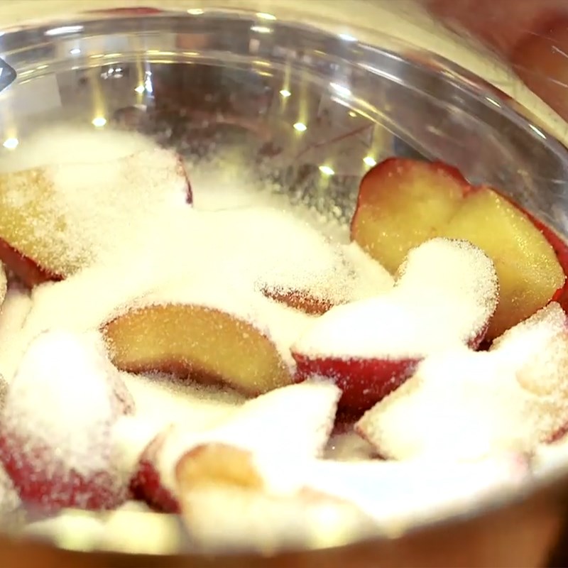 Bước 1 Ngào mận với đường Panna cotta mận dừa