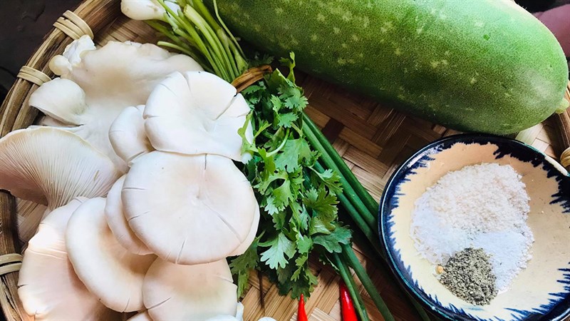 Nguyên liệu món ăn canh bí đao nấu nấm bào ngư