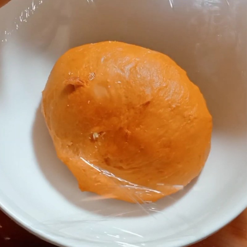 Bước 2 Nhào và ủ bột Bánh bao gấc