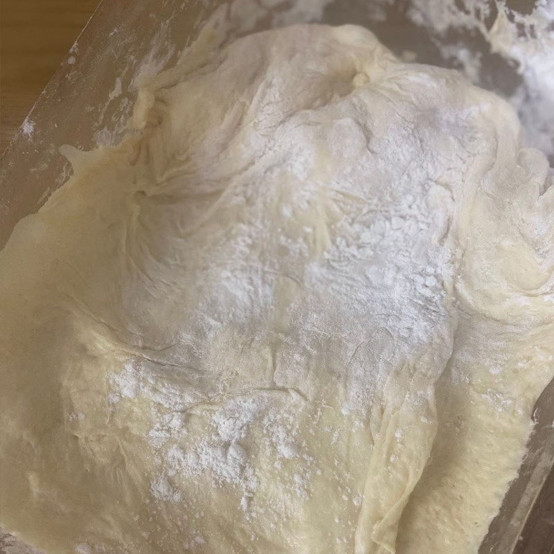 Bước 1 Nhồi bột Bánh mì nhân thịt gà (công thức được chia sẻ từ người dùng)