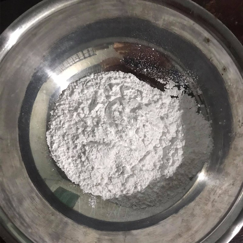 Bước 2 Nhồi bột làm da bánh Bánh bột lọc Huế