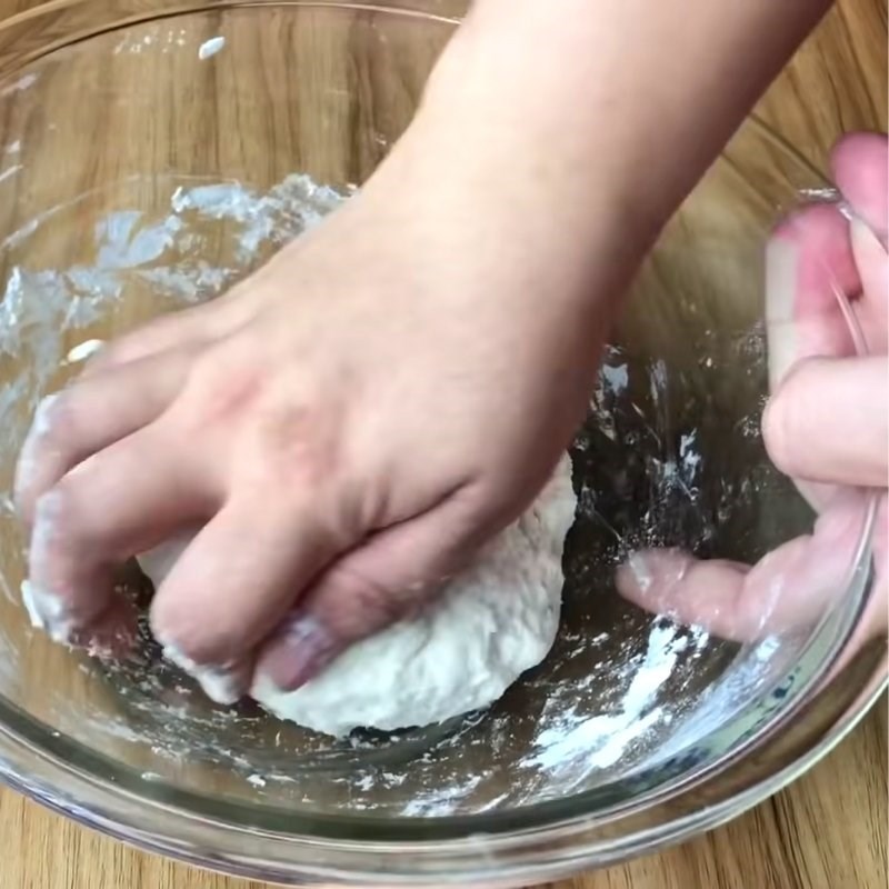 Bước 2 Nhồi và ủ bột lần 1 Bánh bao sữa không nhân