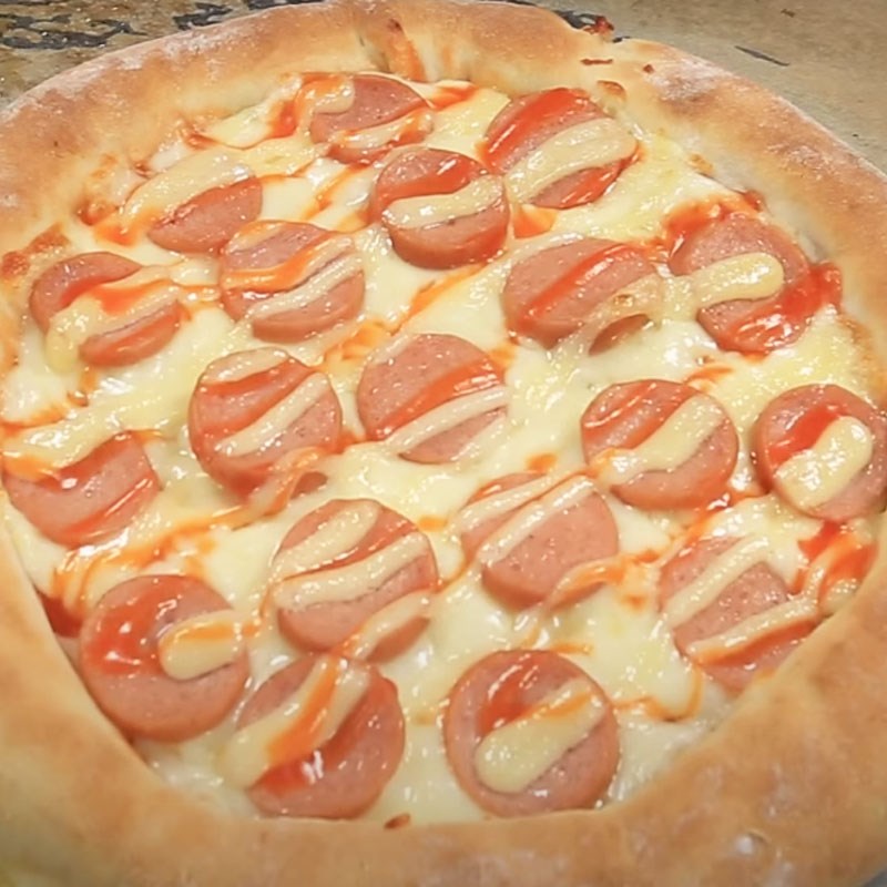 Bước 5 Nướng bánh Pizza xúc xích viền phô mai