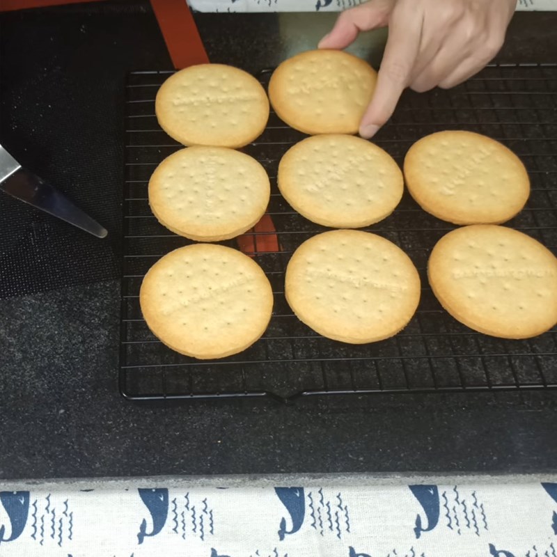 Bước 4 Nướng bánh Bánh quy bơ sữa cosy