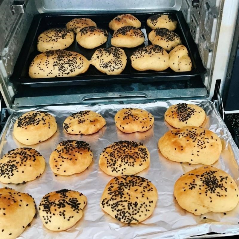Bước 3 Nướng bánh khoai lang với lò nướng Bánh khoai lang nướng
