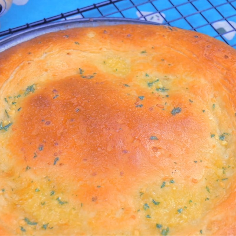 Bước 5 Nướng bánh pizza Pizza bơ tỏi kem phô mai