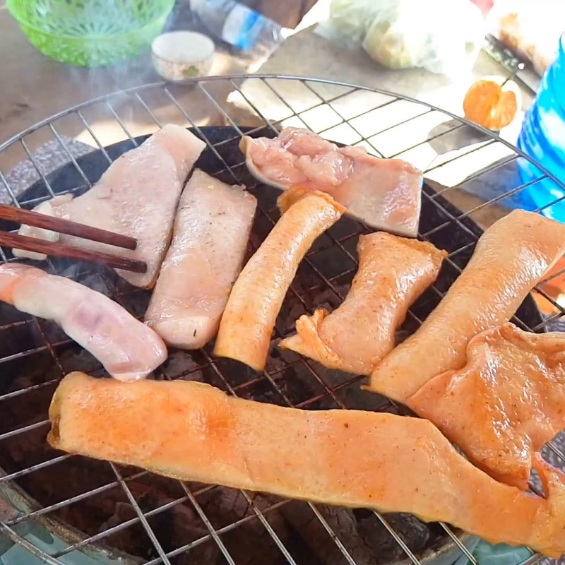 Bước 3 Nướng da heo Da heo nướng mật ong