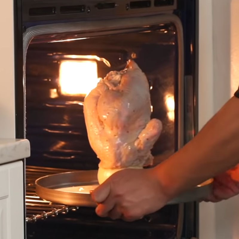 Bước 4 Nướng gà Gà nướng nguyên con nhồi gạo nếp