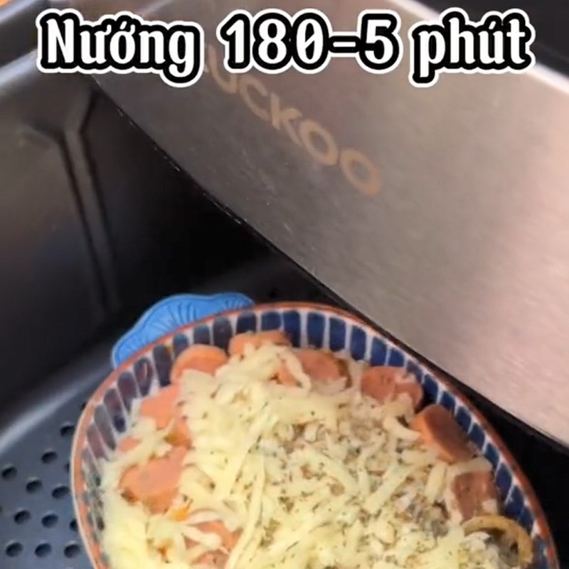 Bước 3 Nướng mì Ý Mì Ý đút lò phô mai (Công thức được chia sẻ từ TikTok Cách Nấu Ngon cùng Cách Nấu Ngon)