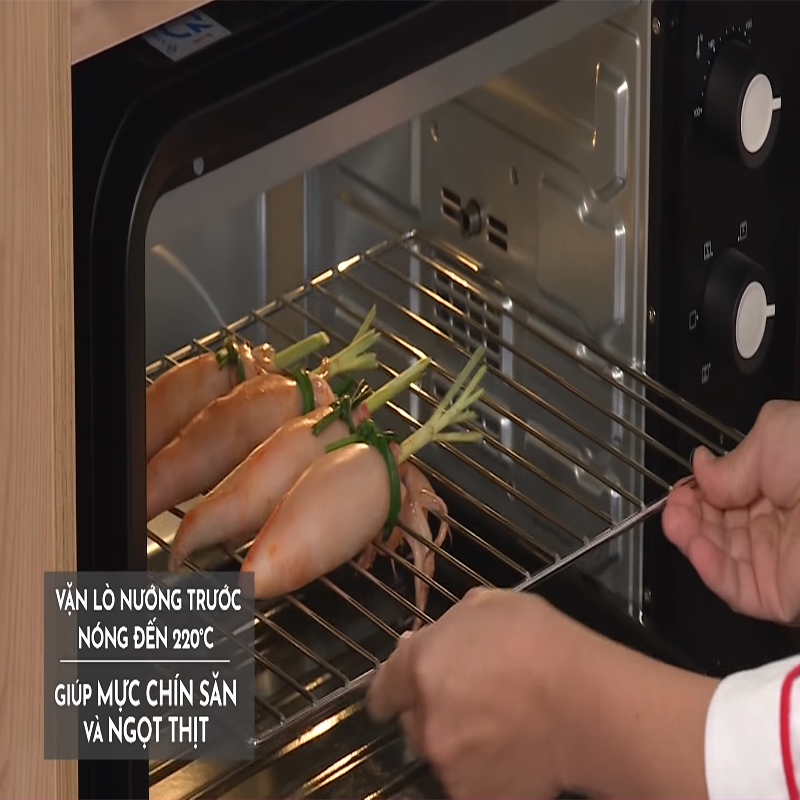 Bước 4 Nướng mực Mực lụi nướng sả
