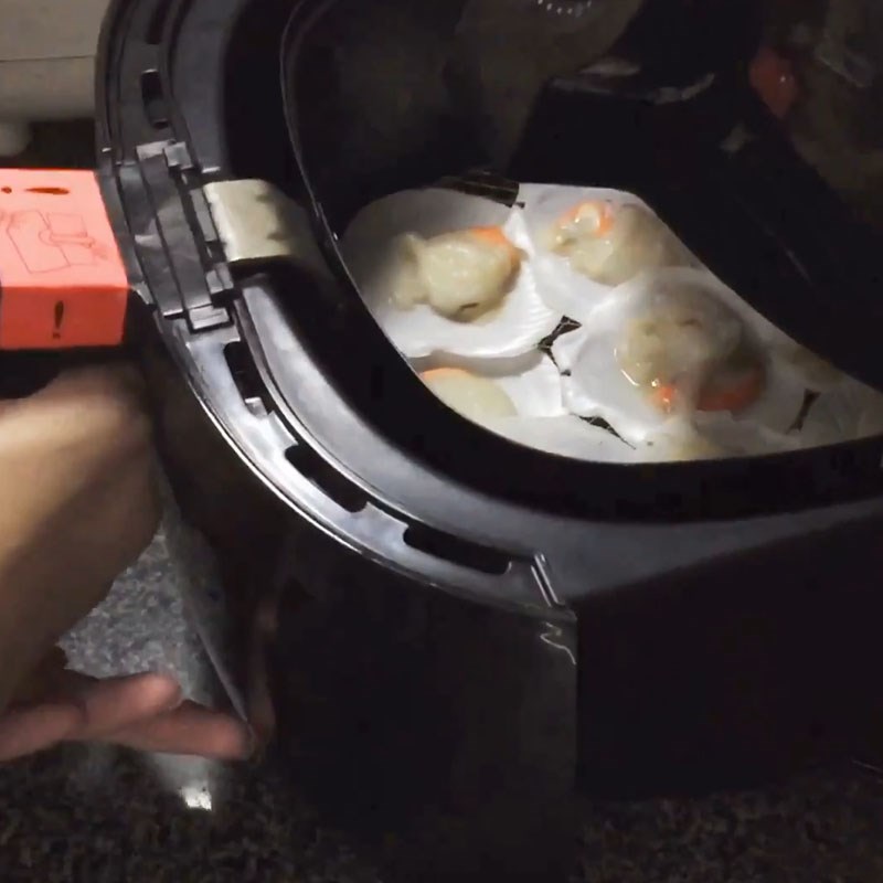 Bước 4 Nướng sò điệp Sò điệp nướng mỡ hành bằng nồi chiên không dầu