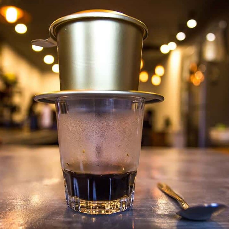 Bước 2 Pha cà phê Cà phê sữa dừa