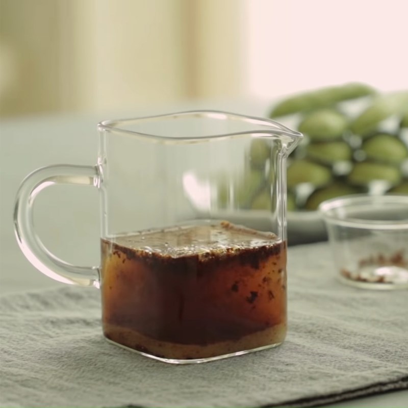 Bước 4 Pha cà phê, đánh cách thủy trứng Tiramisu trà xanh bằng bánh lady fingers