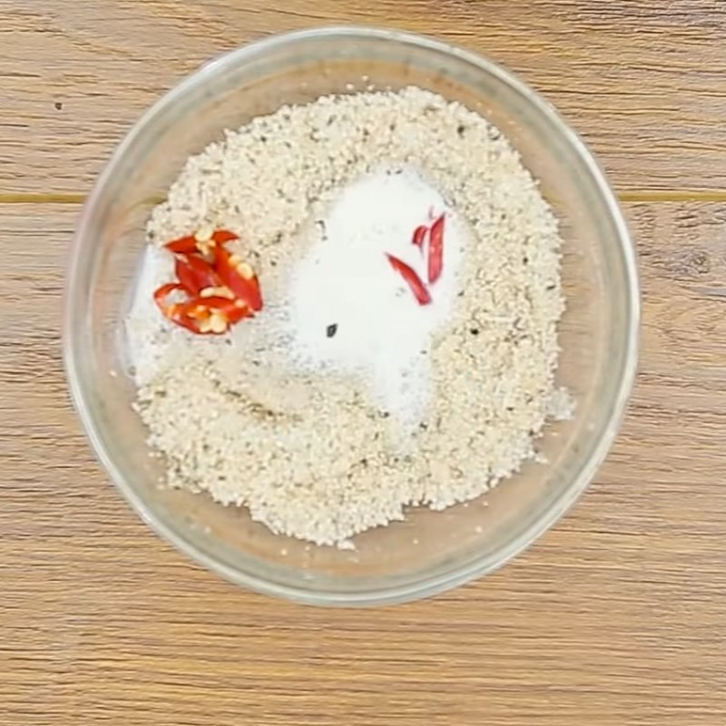 Bước 3 Pha nước chấm Chân gà luộc thảo quả