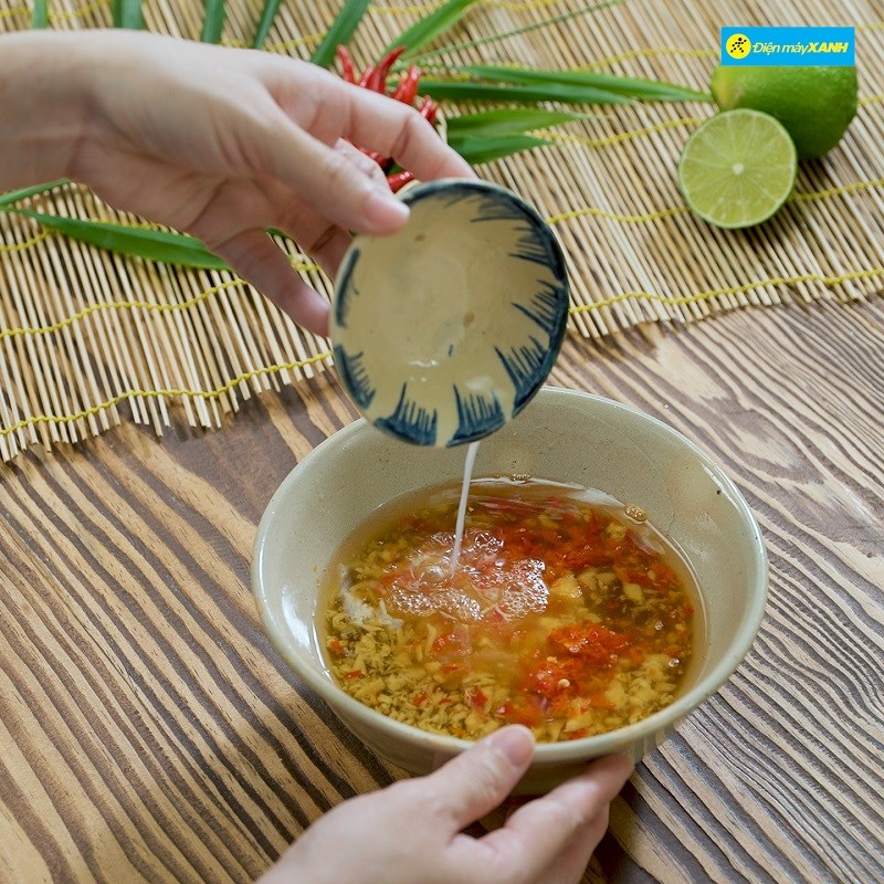Bước 2 Pha nước chấm Nước mắm gừng