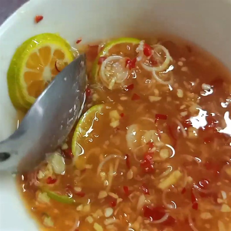 Bước 5 Pha nước chấm ốc Ốc nhảy hấp sả