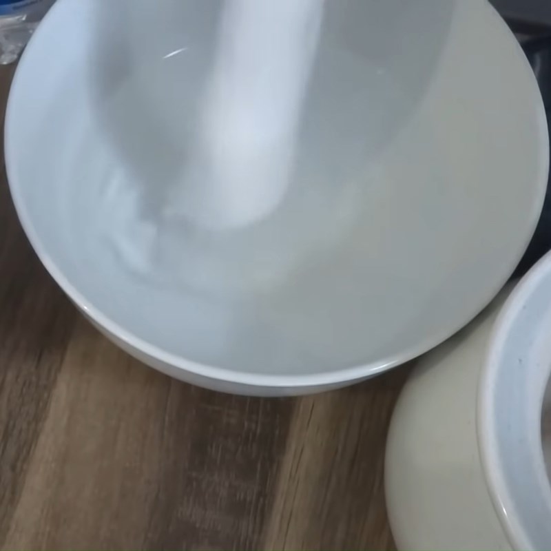 Bước 8 Pha nước mắm Bánh tôm chiên khoai lang