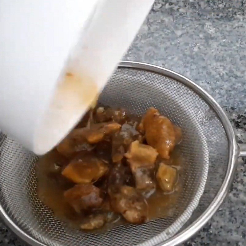 Bước 3 Pha nước sốt me Cá diêu hồng sốt me