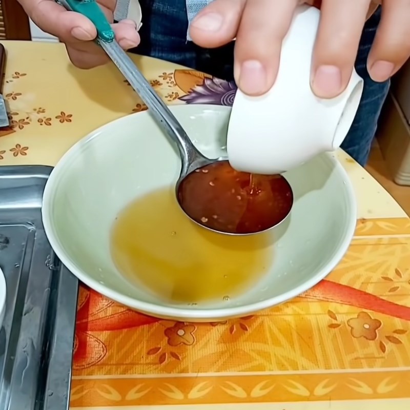 Bước 2 Pha nước trộn nộm Nộm gà xé phay