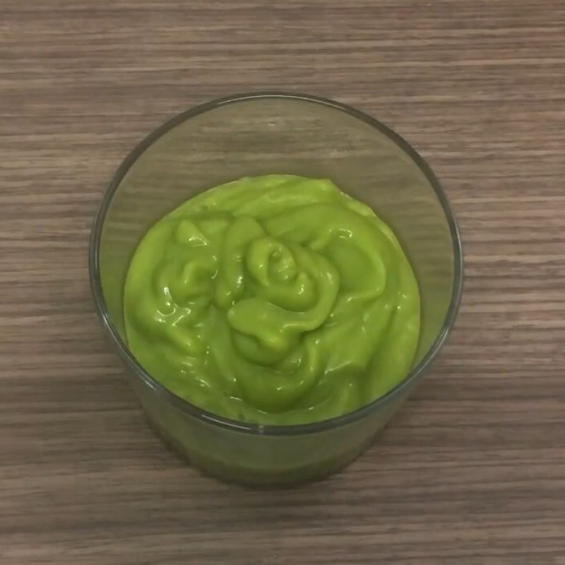 Bước 3 Pha và đổ khuôn hỗn hợp bơ Pudding bơ sữa cho bé ăn dặm