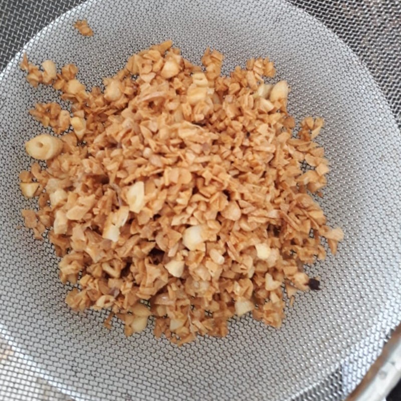 Bước 2 Phi tỏi Tôm càng xanh sốt bơ tỏi