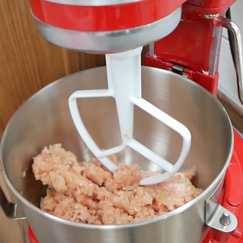 Bước 4 Quết chả Chả lụa gà