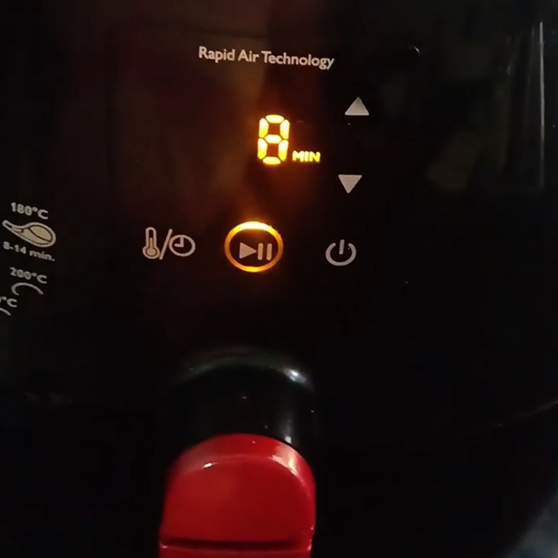 Bước 3 Rang đậu phộng bằng nồi chiên không dầu Lạc rang bằng nồi chiên không dầu