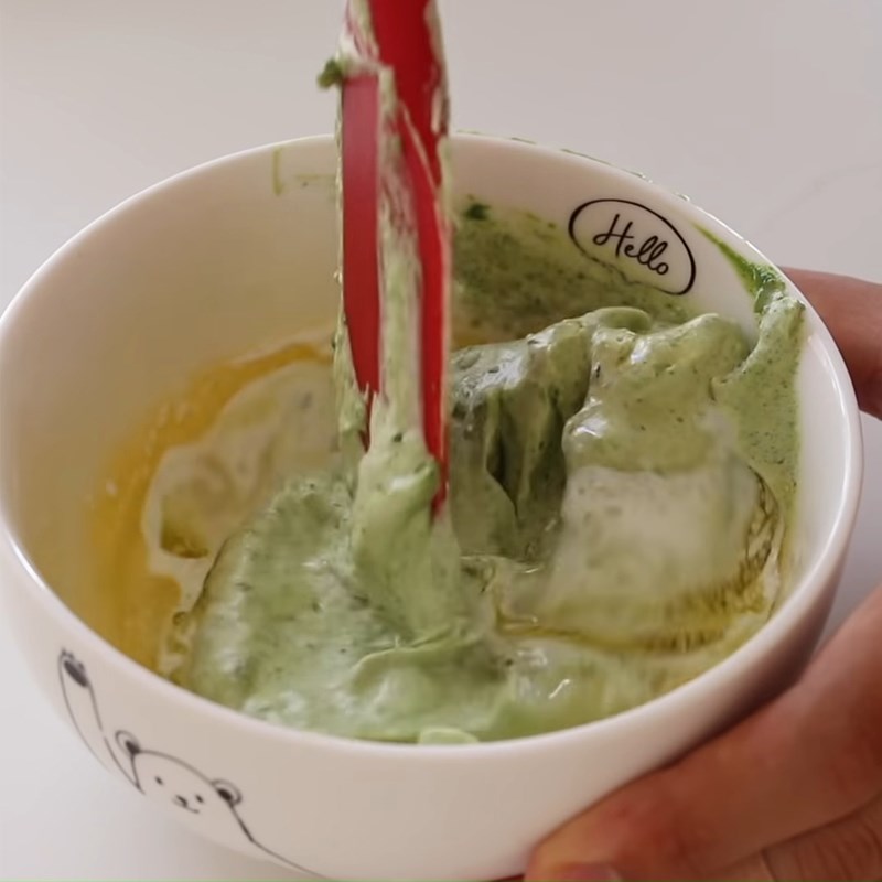 Bước 2 Rây, trộn bột bánh Tiramisu trà xanh