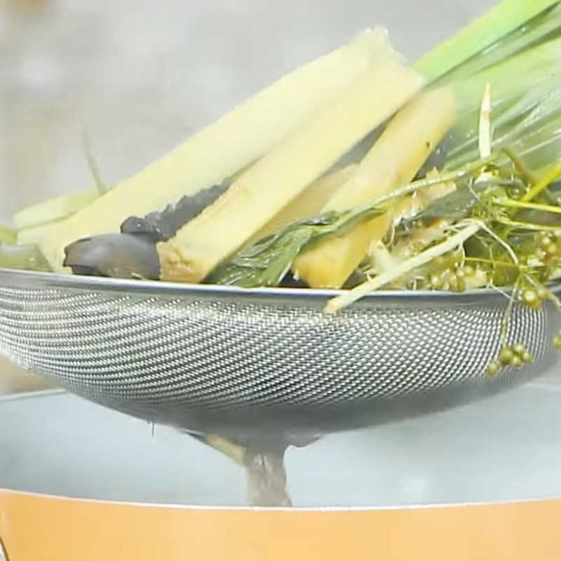 Bước 1 Rửa sạch nguyên liệu và đun nước sâm Sâm dừa Cần Thơ